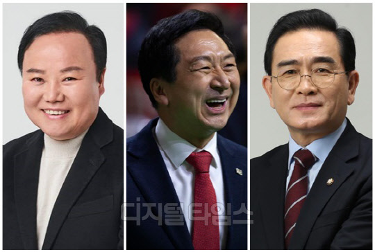 (왼쪽부터) 김재원 국민의힘 수석최고위원, 김기현 대표, 태영호 최고위원. <디지털타임스 DB>